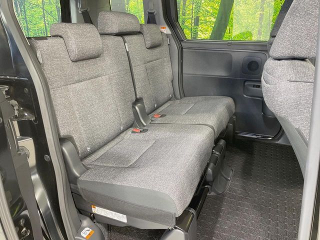 TOYOTA SIENTA HYBRID 2024