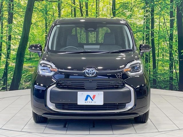 TOYOTA SIENTA HYBRID 2024