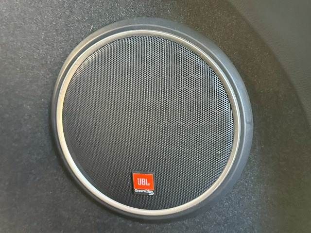 TOYOTA HARRIER 4WD 2015