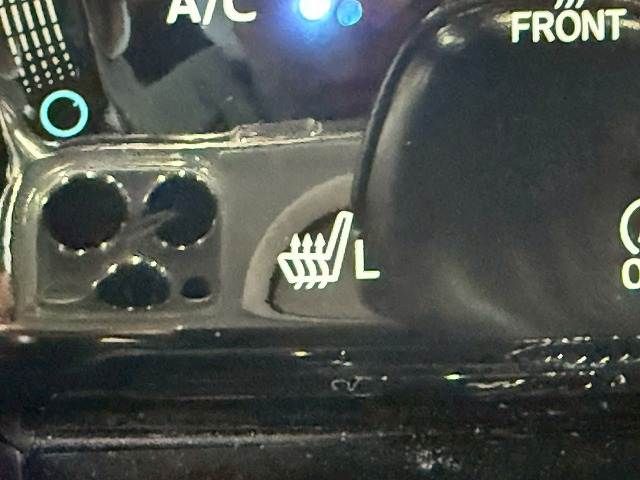 TOYOTA HARRIER 4WD 2015