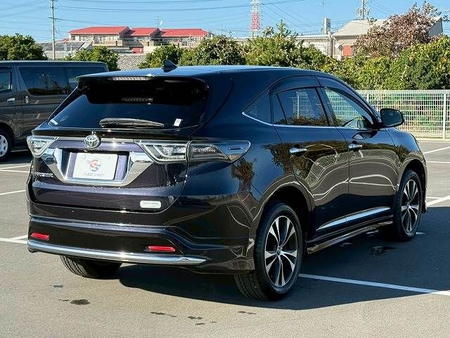 TOYOTA HARRIER 4WD 2015