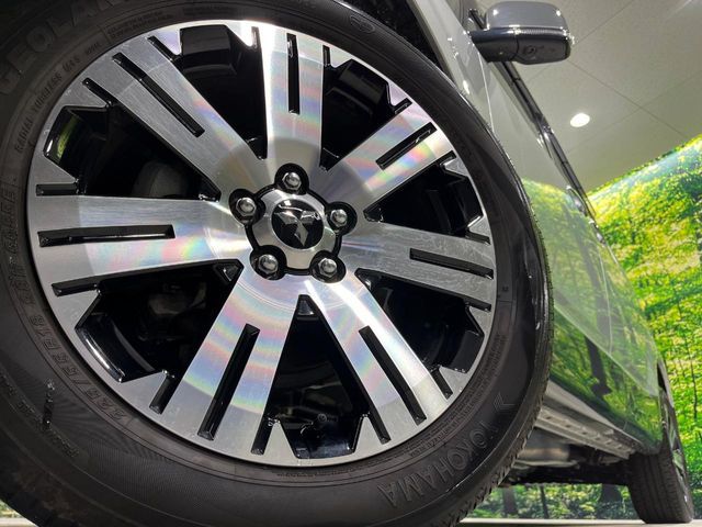 MITSUBISHI DELICA D:5 4WD 2024