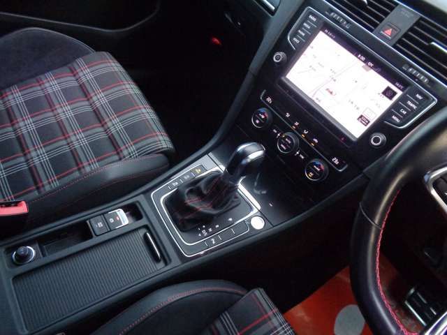 VOLKSWAGEN VOLKSWAGEN GOLF GTI 2014