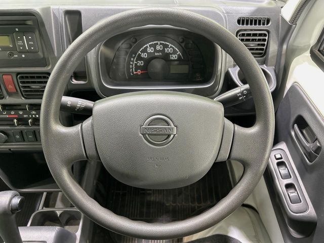 NISSAN NT100 CLIPPER 4WD 2018