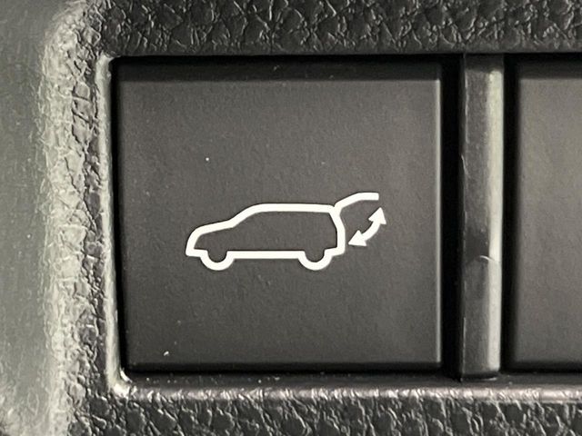 TOYOTA HARRIER HYBRID 2021