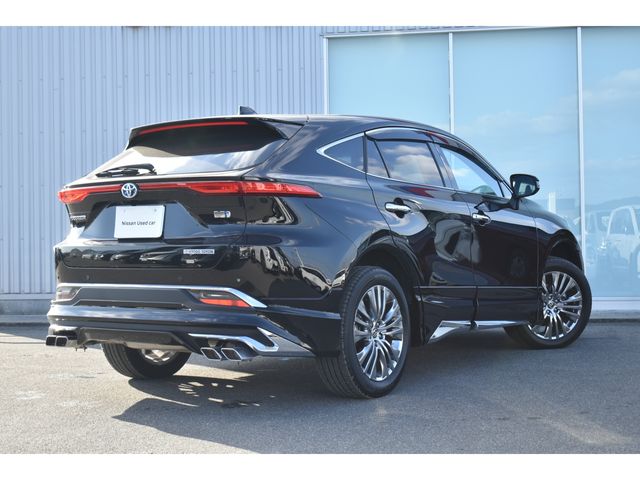 TOYOTA HARRIER HYBRID 2025