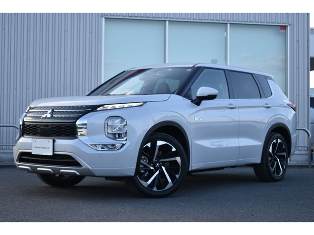 MITSUBISHI OUTLANDER PHEV 2023