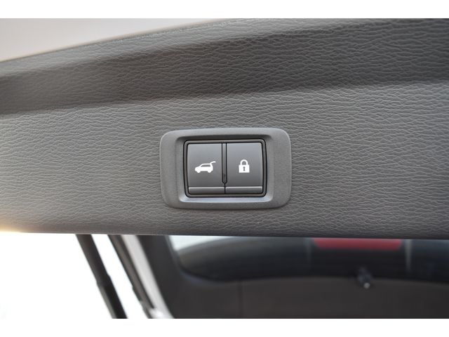 MITSUBISHI OUTLANDER PHEV 2023