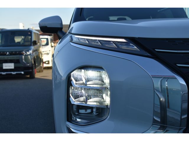 MITSUBISHI OUTLANDER PHEV 2023