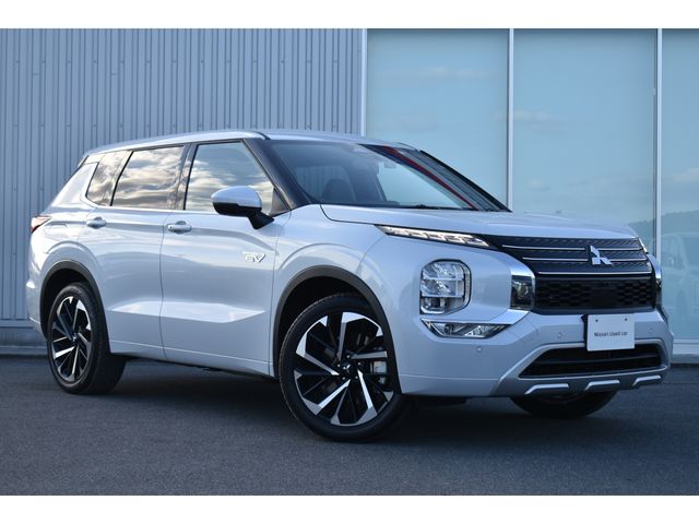 MITSUBISHI OUTLANDER PHEV 2023