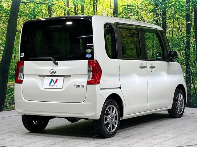 DAIHATSU TANTO 4WD 2017