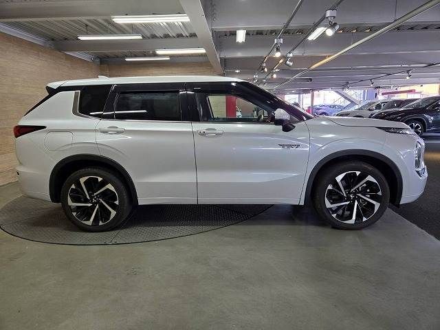 MITSUBISHI OUTLANDER PHEV 2021