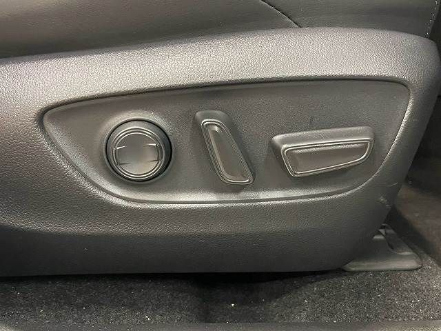 TOYOTA HARRIER 2WD 2023