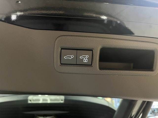 TOYOTA HARRIER 2WD 2023