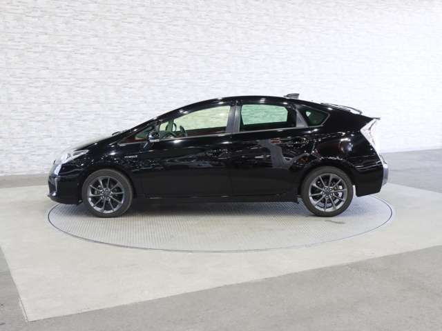 TOYOTA PRIUS 2013