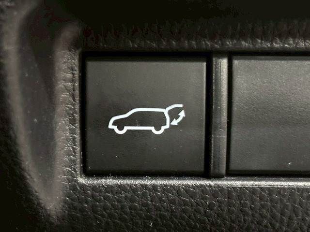 TOYOTA HARRIER 2WD 2023