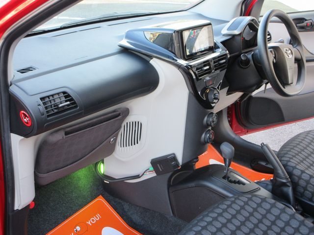TOYOTA iQ 2013