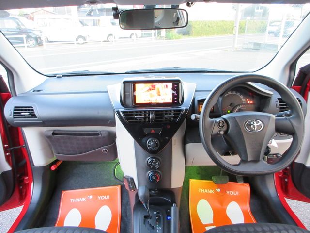 TOYOTA iQ 2013