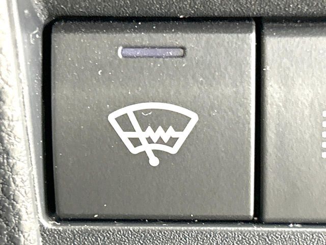 TOYOTA NOAH 4WD 2023