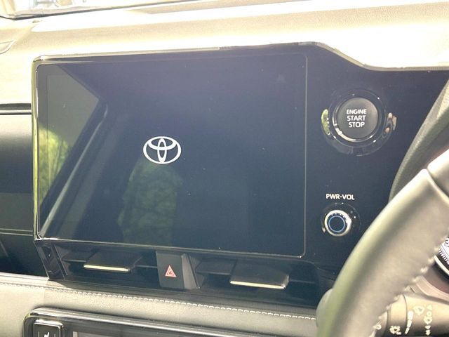 TOYOTA NOAH 4WD 2023