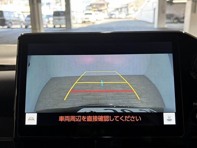 TOYOTA VOXY HYBRID 2024