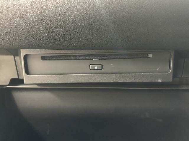 TOYOTA VOXY HYBRID 2024