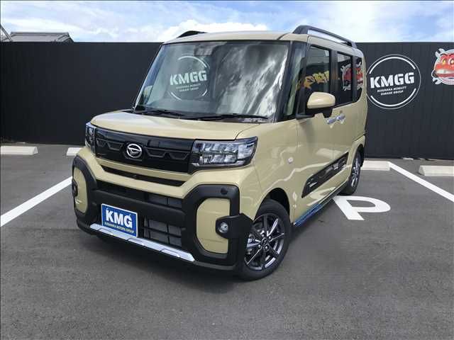 DAIHATSU TANTO FAN CROSS 2025