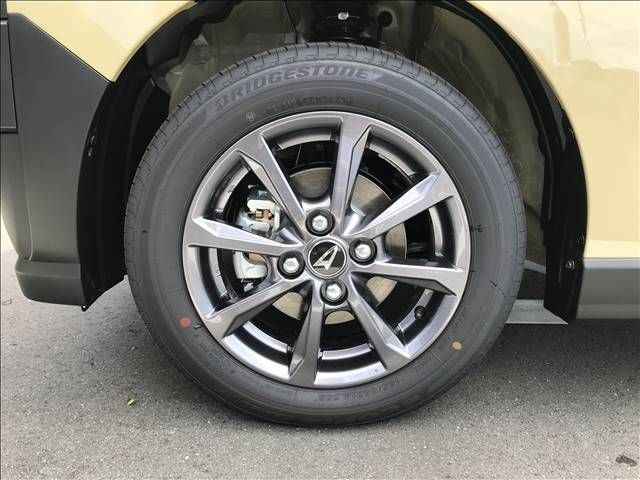 DAIHATSU TANTO FAN CROSS 2025