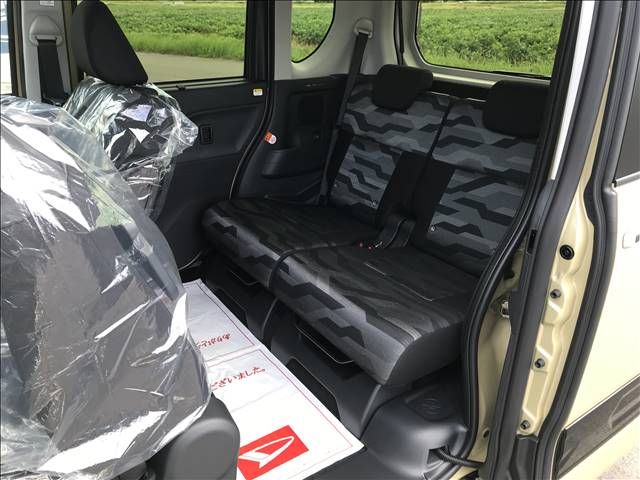 DAIHATSU TANTO FAN CROSS 2025