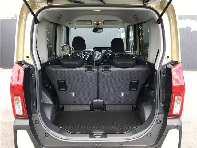 DAIHATSU TANTO FAN CROSS 2025