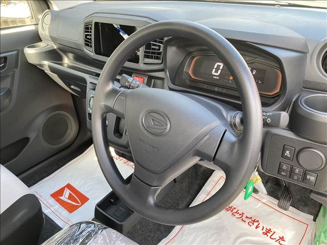 DAIHATSU MIRA e:S 2025