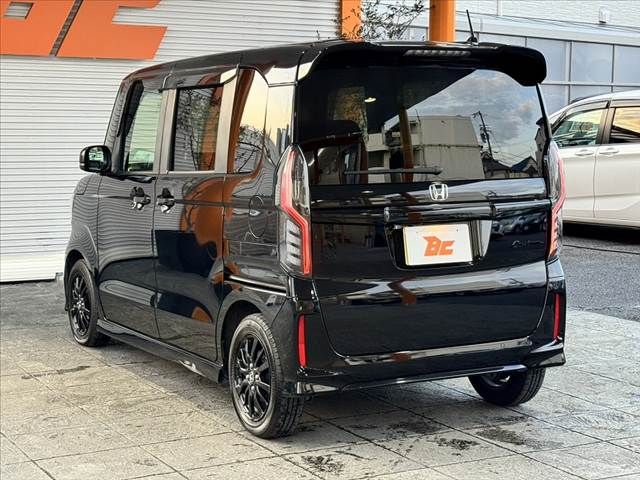 HONDA N BOX CUSTOM 2022