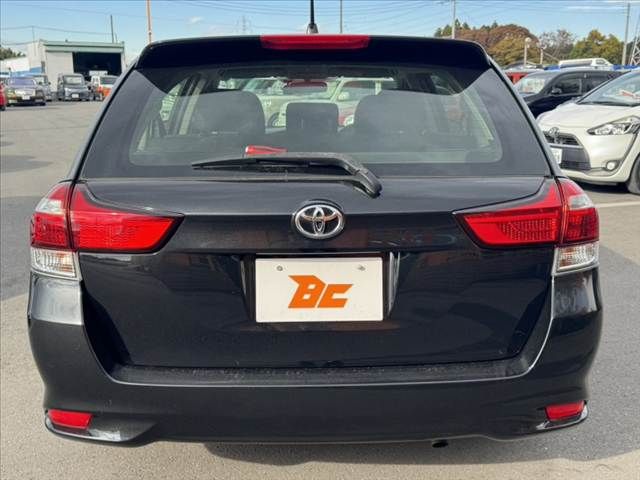 TOYOTA COROLLA FIELDER 2016