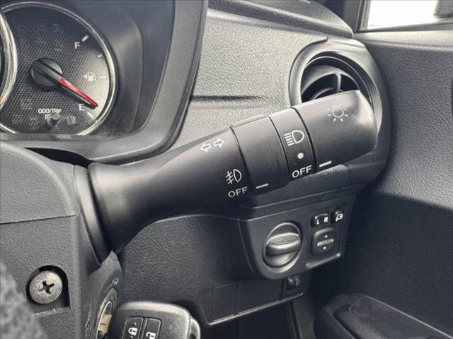 TOYOTA COROLLA FIELDER 2016