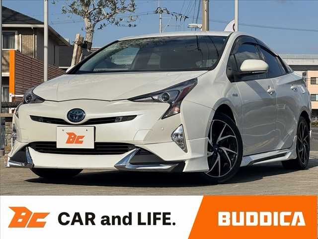 TOYOTA PRIUS 2016