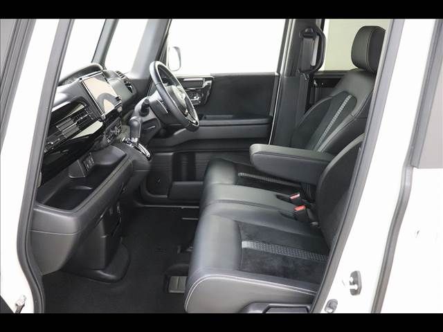 HONDA N BOX CUSTOM 2021