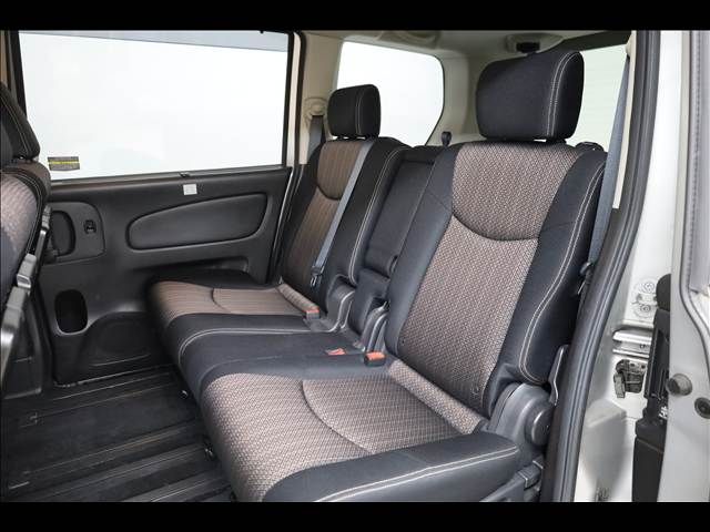 NISSAN SERENA  WG 2014