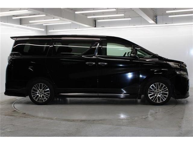 TOYOTA VELLFIRE 2015