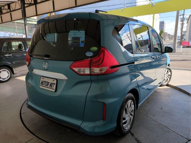 HONDA FREED plus 2016