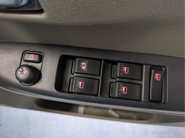 DAIHATSU MIRA e:S 2012