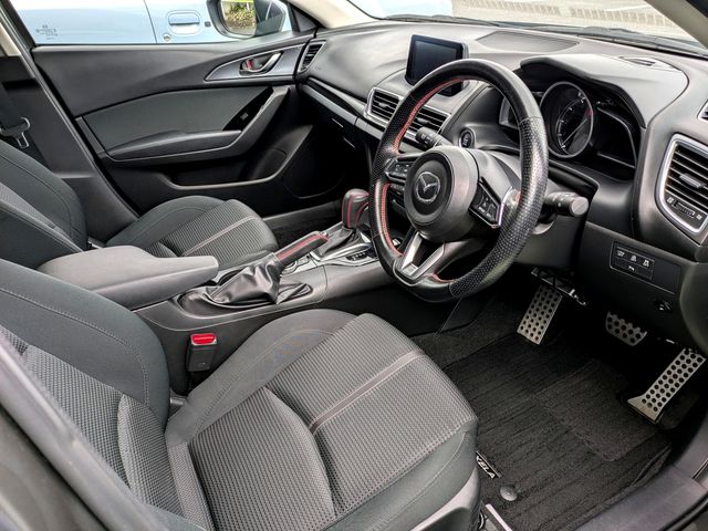 MAZDA AXELA SPORTS 2018