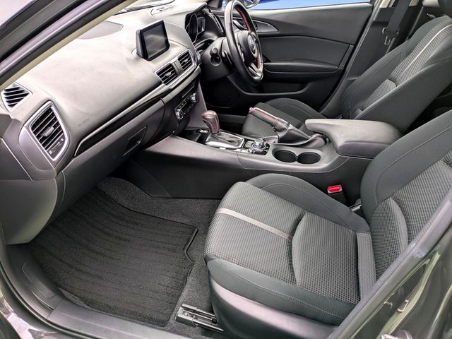 MAZDA AXELA SPORTS 2018