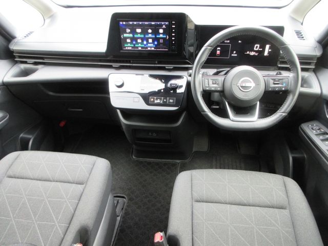 NISSAN SERENA  WG 4WD 2023