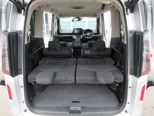 NISSAN SERENA  WG 4WD 2023