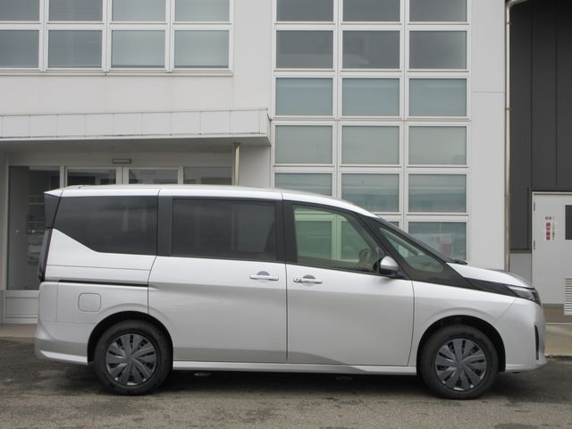 NISSAN SERENA  WG 4WD 2023