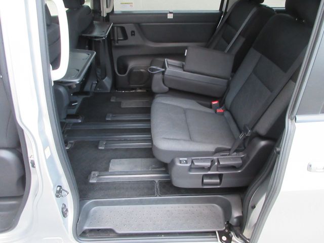 NISSAN SERENA  WG 4WD 2023