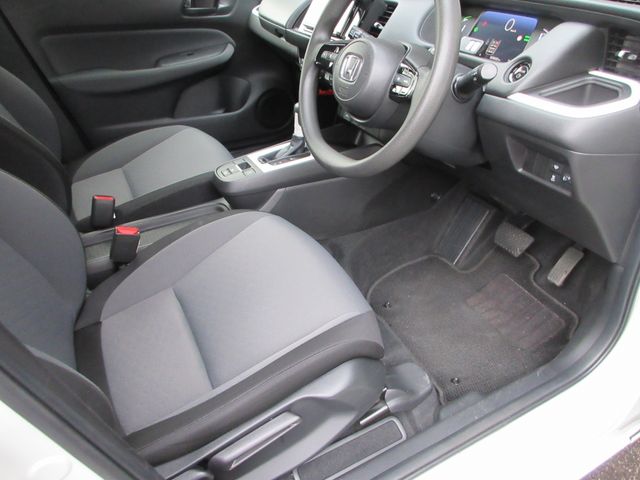 HONDA FIT e:HEV 4WD 2023