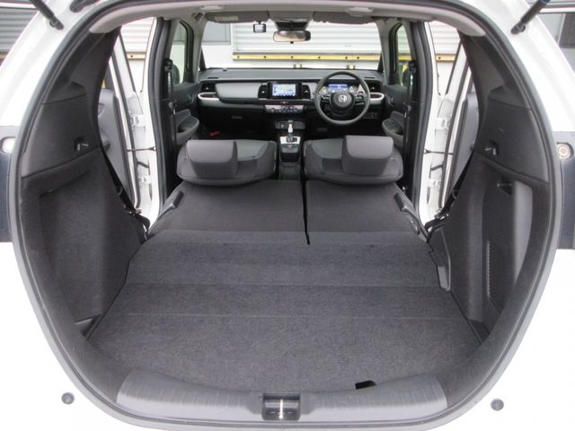 HONDA FIT e:HEV 4WD 2023