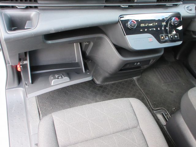 NISSAN SERENA  WG 4WD 2023