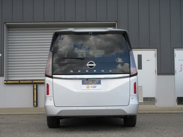 NISSAN SERENA  WG 4WD 2023